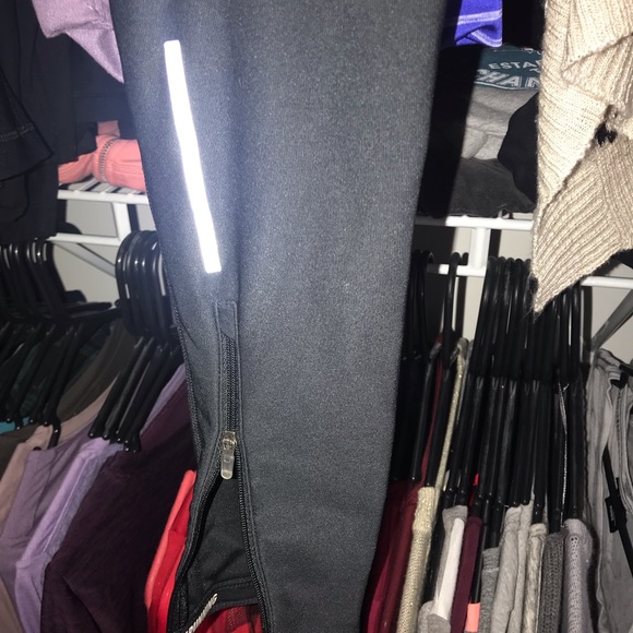 Nike black leggings - Picture 3 of 5